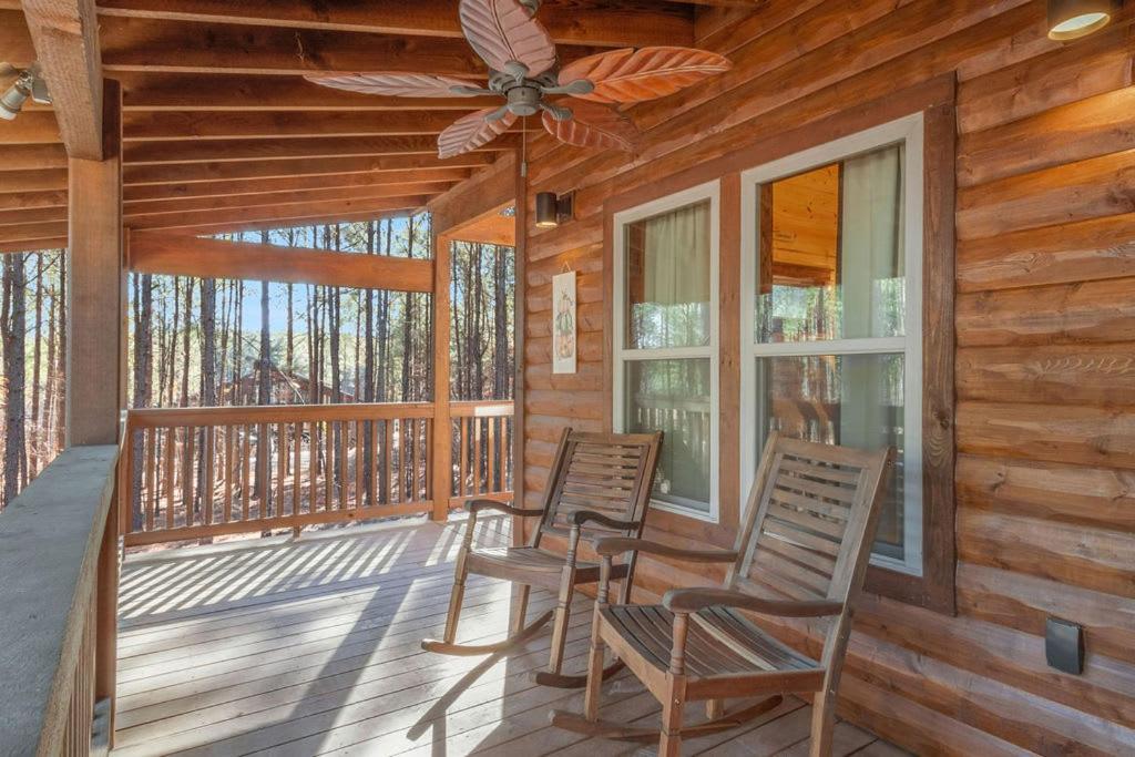 ברוקן בו Large Luxury 2Br Cabin W Hot Tub Double Trouble Was Designed For Fun Comfort And Memories Minutes From Buzzling Hochatown And Beautiful Beaver Bend State Park מראה חיצוני תמונה