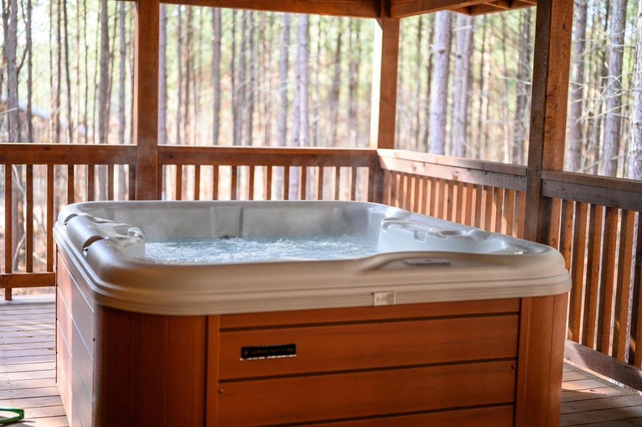 ברוקן בו Large Luxury 2Br Cabin W Hot Tub Double Trouble Was Designed For Fun Comfort And Memories Minutes From Buzzling Hochatown And Beautiful Beaver Bend State Park מראה חיצוני תמונה