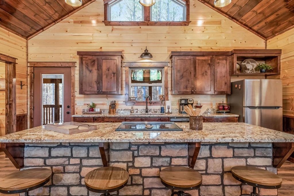 ברוקן בו Large Luxury 2Br Cabin W Hot Tub Double Trouble Was Designed For Fun Comfort And Memories Minutes From Buzzling Hochatown And Beautiful Beaver Bend State Park מראה חיצוני תמונה