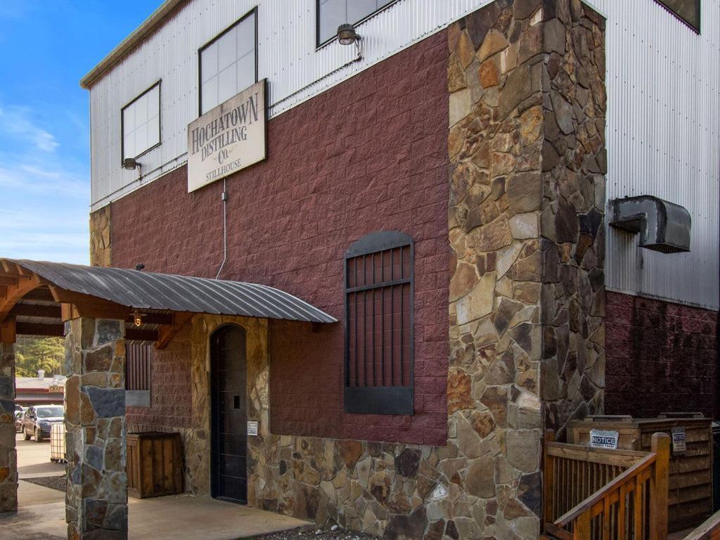 ברוקן בו Large Luxury 2Br Cabin W Hot Tub Double Trouble Was Designed For Fun Comfort And Memories Minutes From Buzzling Hochatown And Beautiful Beaver Bend State Park מראה חיצוני תמונה